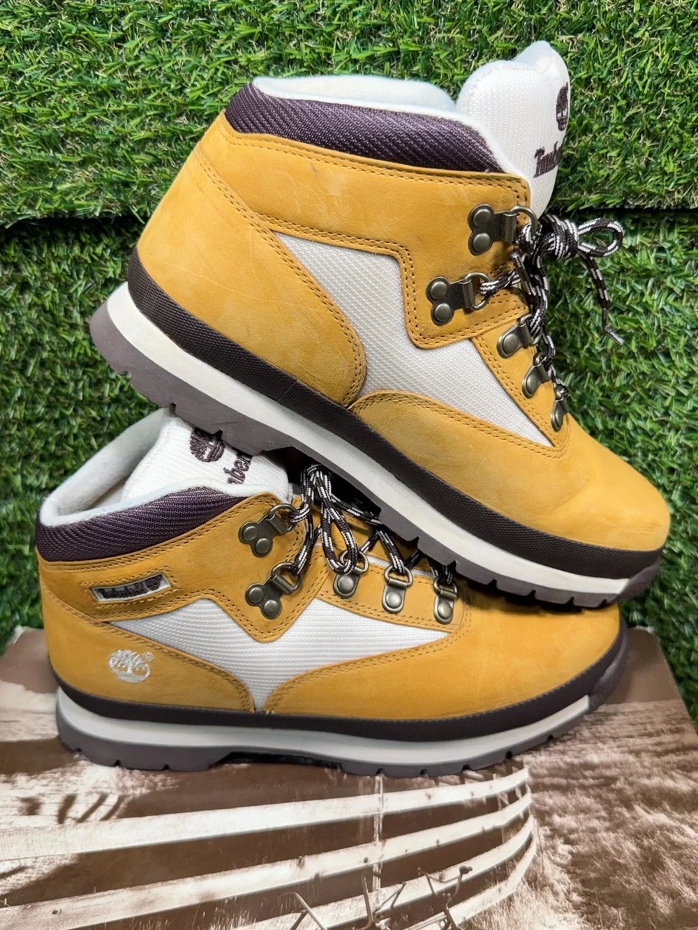 Timberland Euro Hiker Junior Size 5 Wheat White 96947 Boots With Box